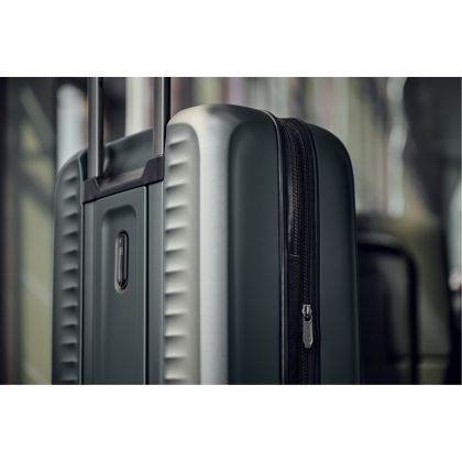 Куфар за ръчен багаж Victorinox  AIROX ADVANCED Black 