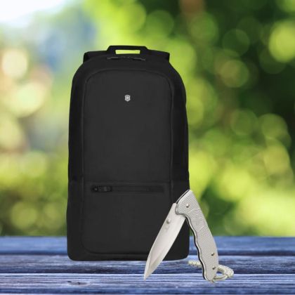 Нож Victorinox Evoke Alox в комплект с раница Victorinox Packable Backpack